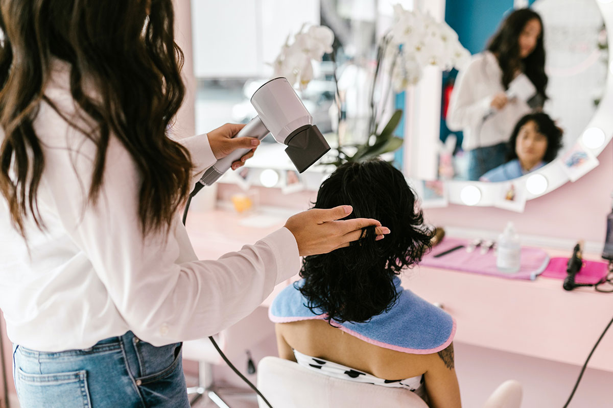 CONSEGUIR AJUDA PARA ABRIR UM SALÃO DE BELEZA